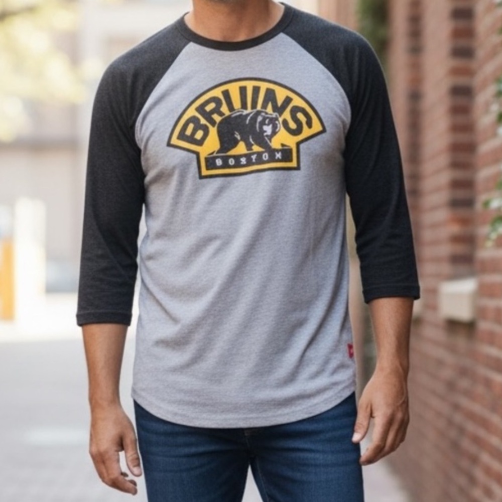 BOSTON BRUINS Long Sleeved Raglan Tee Bear Men’s Large FAST SHIPPING 2074-9